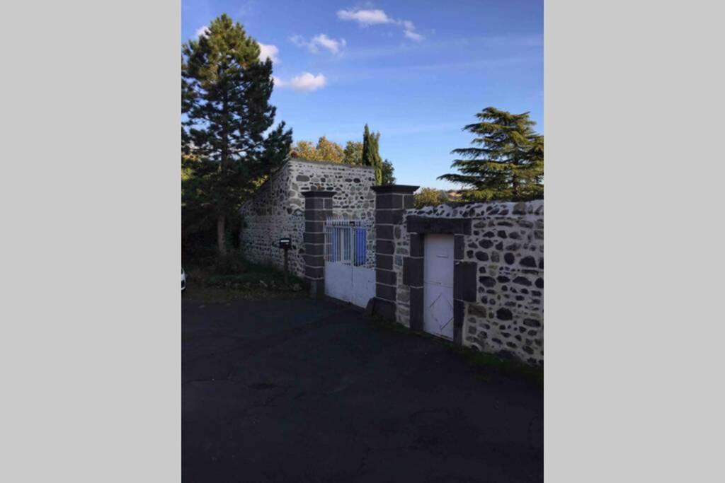 Maisonnette En Pierre Independante De 20 M2 Saint-Cirgues-sur-Couze Exterior foto